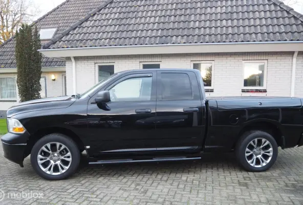 1500 4X4 5.7 V8 wordt geleverd met nieuwe APK