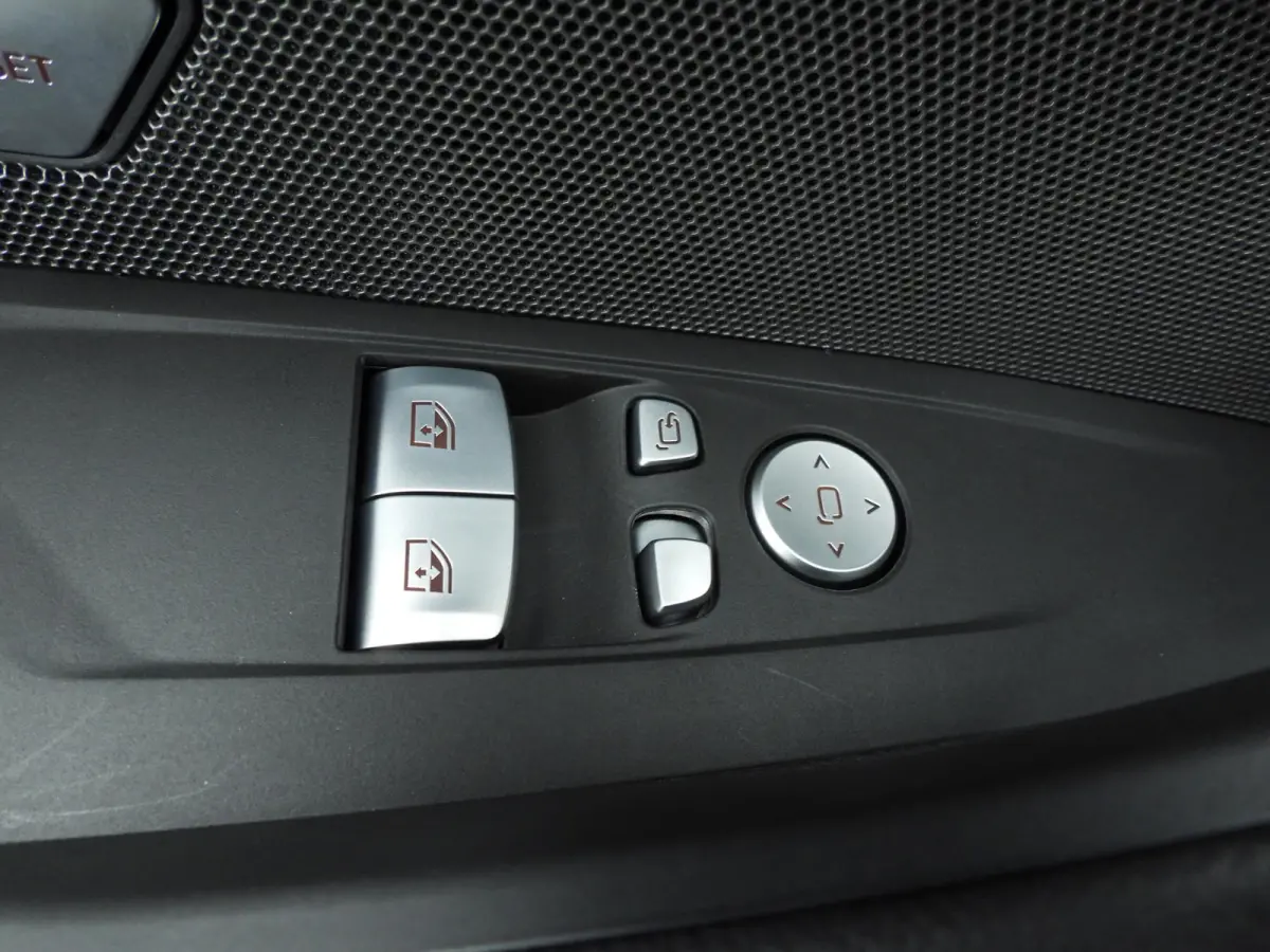430i xDrive | M-Sportpakket | LED | Leder | HUD | Active cruise | Schuifdak | Elektr. zetels | DAB | Harman-kardon sound | Alu 19 inch