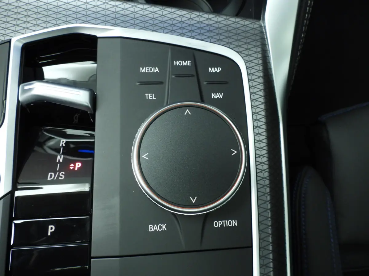 430i xDrive | M-Sportpakket | LED | Leder | HUD | Active cruise | Schuifdak | Elektr. zetels | DAB | Harman-kardon sound | Alu 19 inch