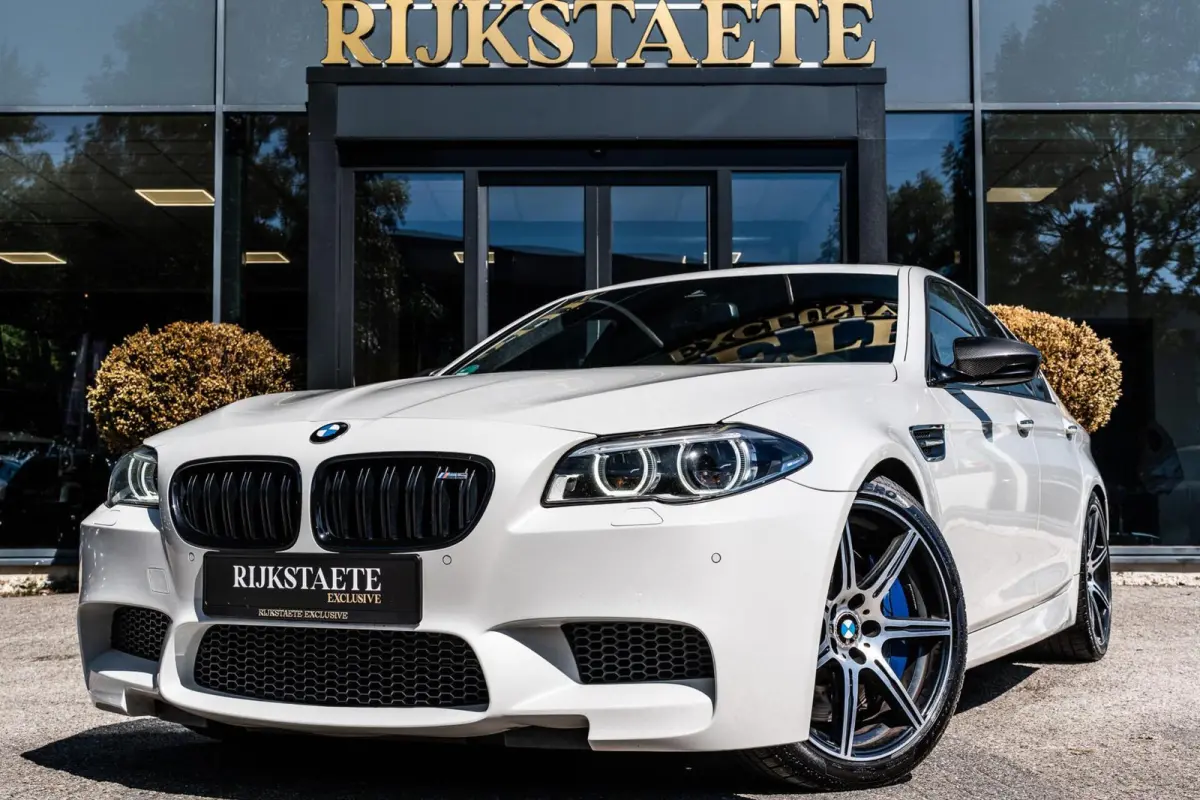 M5 Competition 1/200|PANO|ALCANT.HEMEL|CAMERA