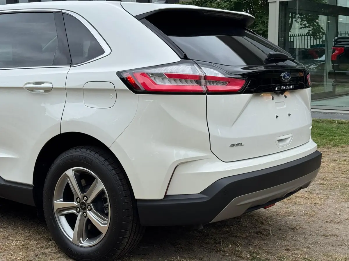 2.0L SEL AWD Full-Options