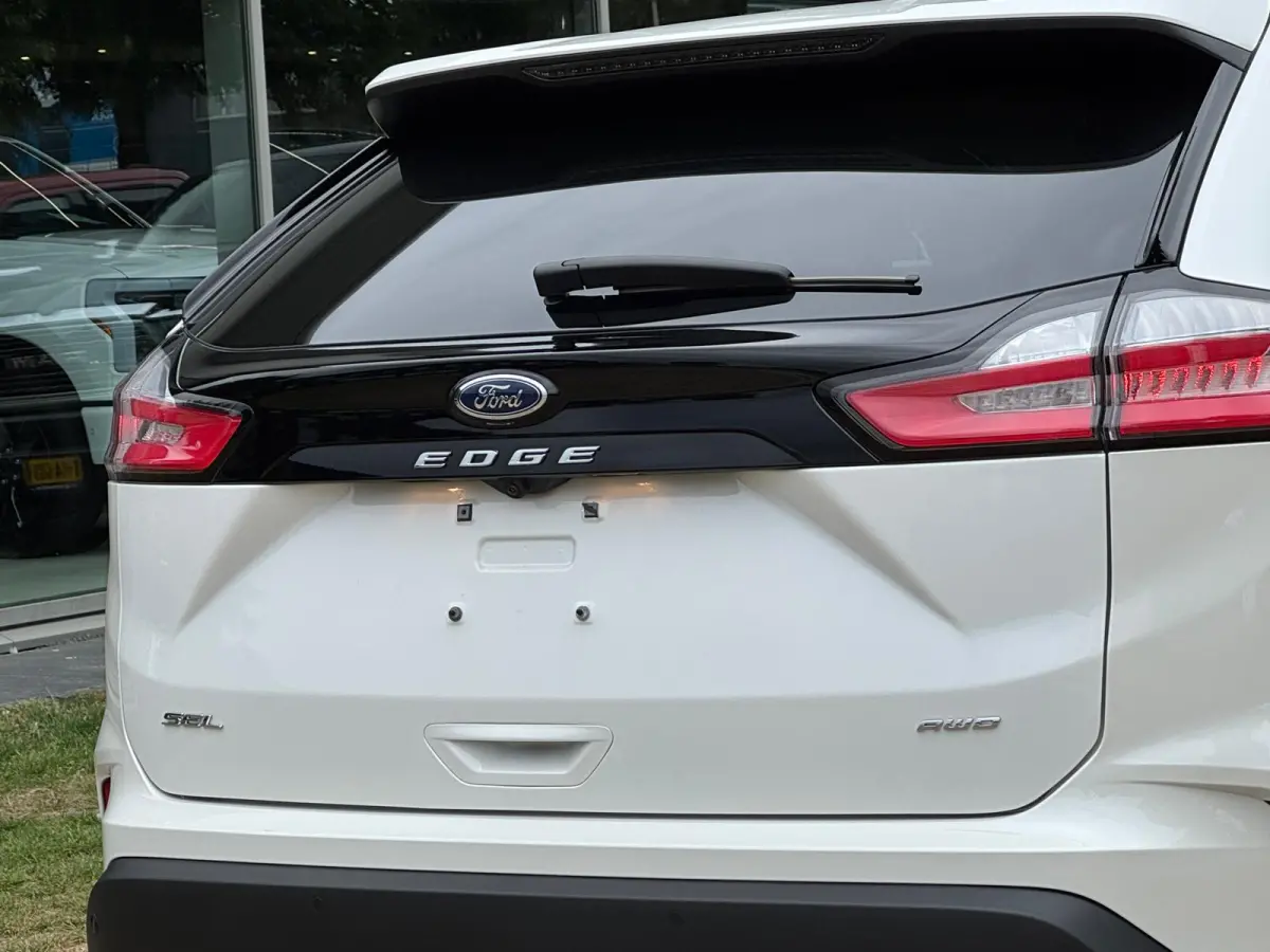 2.0L SEL AWD Full-Options