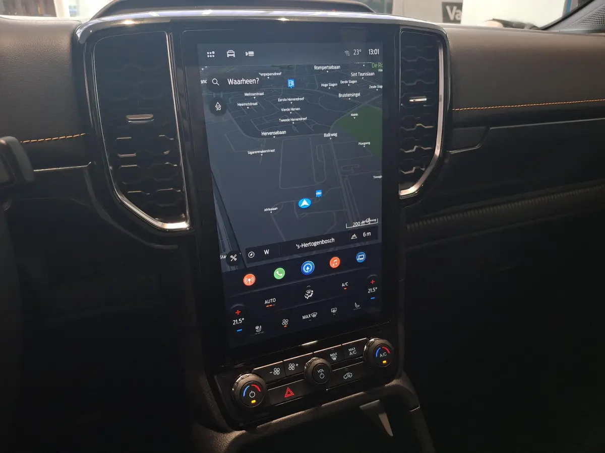 Wildtrak PHEV | DUBBELE CABINE | TREKHAAK | 18 INCH VELGEN | NAVIGATIE | STOEL- EN STUURVERWARMING | PARKEERSENSOREN VÓÓR | ALARM MET BEWEGINGSSENSOREN | ADAPTIEVE CRUISE CONTROL | POWER R