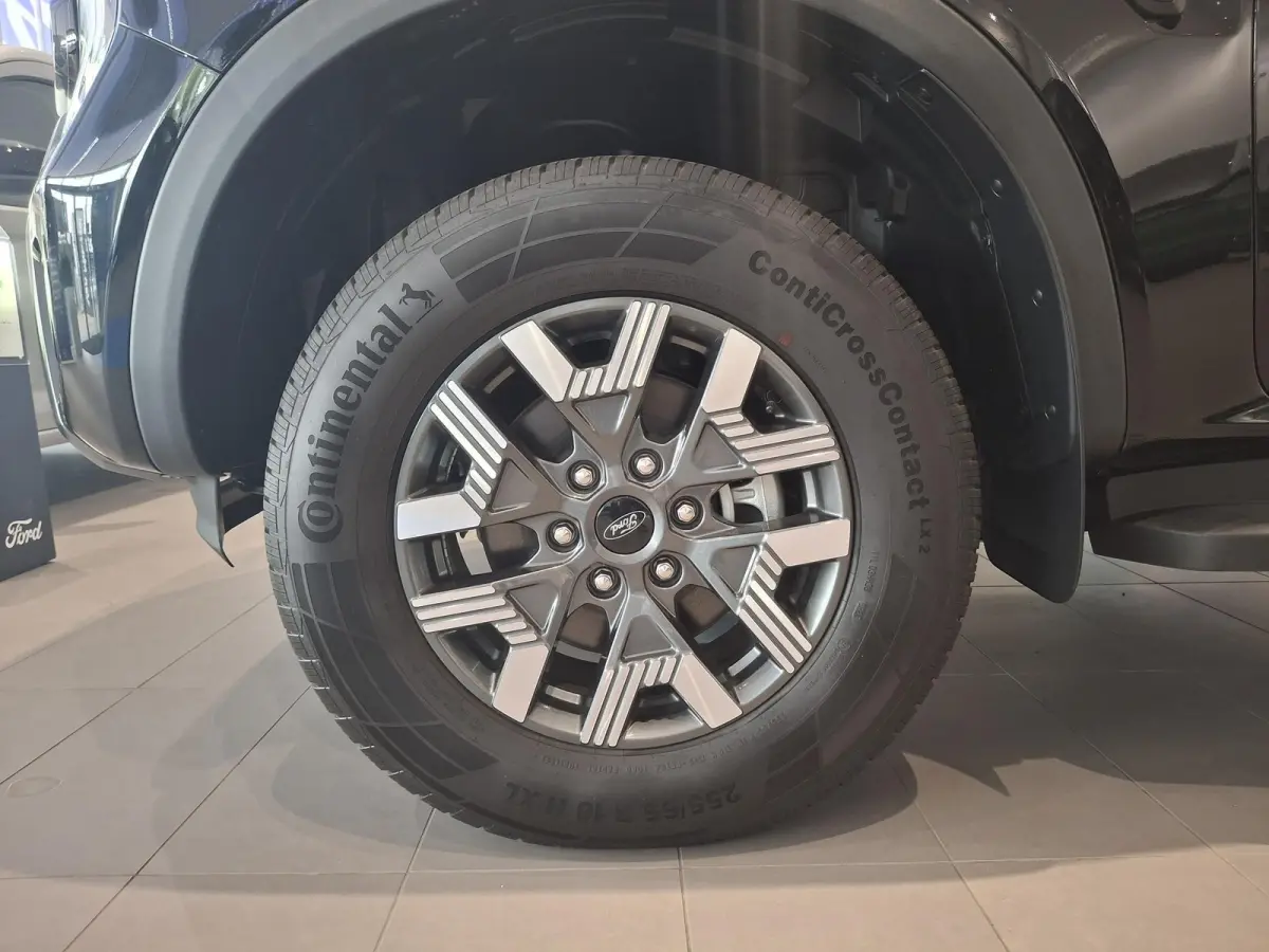 Wildtrak PHEV | DUBBELE CABINE | TREKHAAK | 18 INCH VELGEN | NAVIGATIE | STOEL- EN STUURVERWARMING | PARKEERSENSOREN VÓÓR | ALARM MET BEWEGINGSSENSOREN | ADAPTIEVE CRUISE CONTROL | POWER R