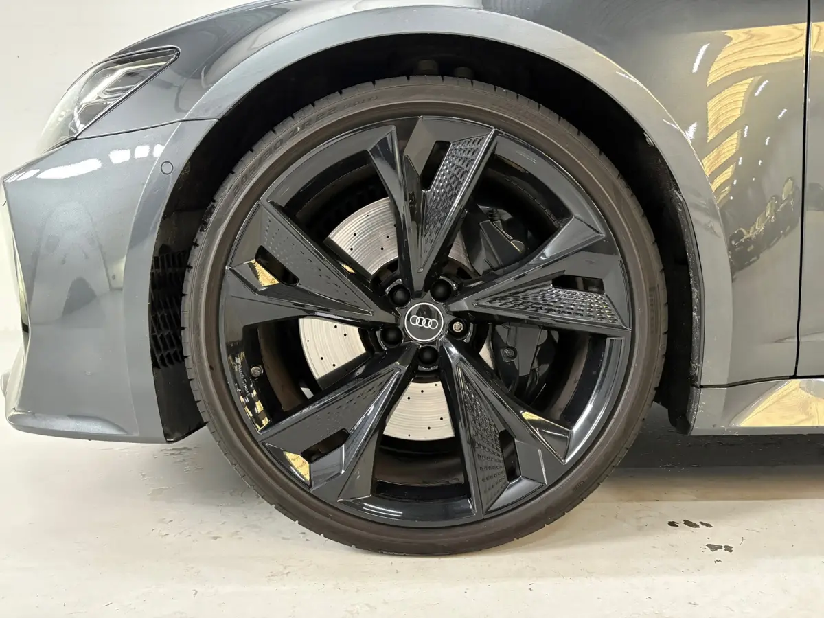 quattro PANO, 4WS, Carbon (Fabrieks garantie tot 2026)
