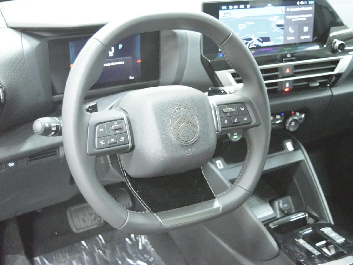 1.2 Hybrid 145pk Collection CAMERA MET SENSOREN | NAVI & CARPLAY | E.C.C. | STOELVERWARMING | UIT VOORRAAD LEVERBAAR