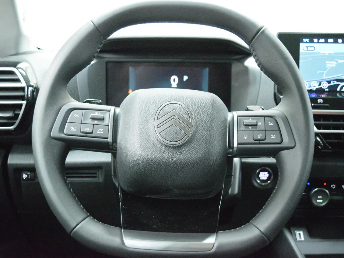1.2 Hybrid 145pk Collection CAMERA MET SENSOREN | NAVI & CARPLAY | E.C.C. | STOELVERWARMING | UIT VOORRAAD LEVERBAAR