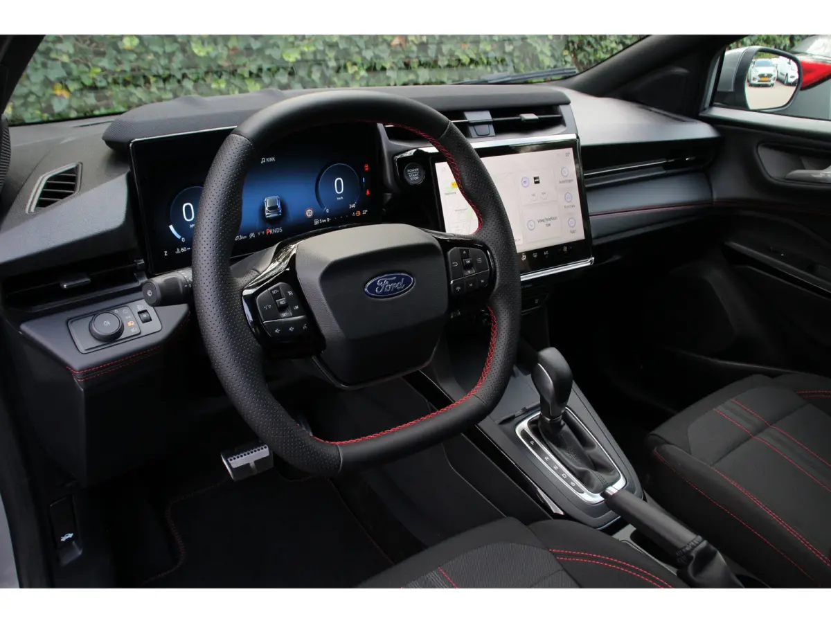 1.0EB ST-LINE AUTOMAAT | AFN TREKHAAK | WINTERPACK | ELEKTR ACHTERKLEP | COMFORT PACK | SNEL LEVERBAAR! | CRUISE | PARKEERSENSOREN | CAMERA I