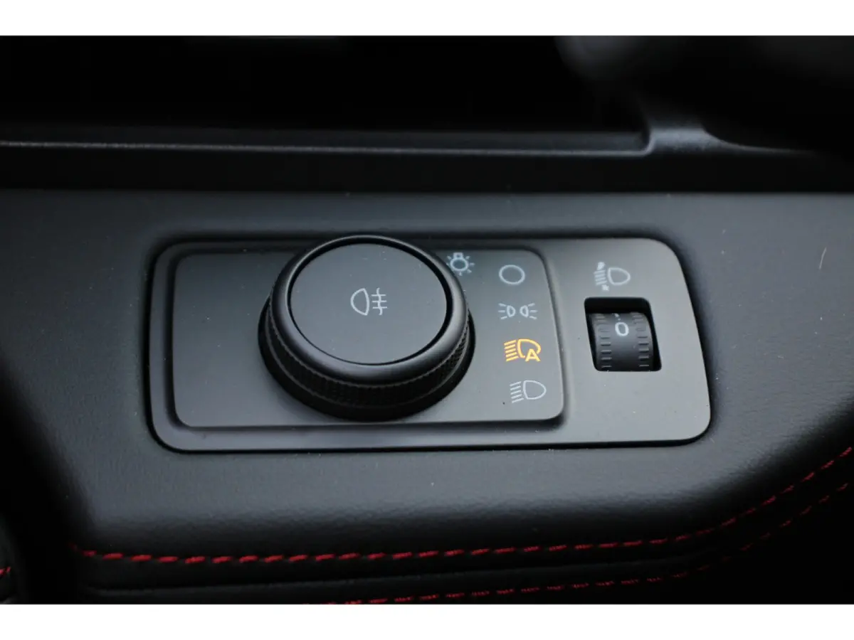 1.0EB ST-LINE AUTOMAAT | AFN TREKHAAK | WINTERPACK | ELEKTR ACHTERKLEP | COMFORT PACK | SNEL LEVERBAAR! | CRUISE | PARKEERSENSOREN | CAMERA I