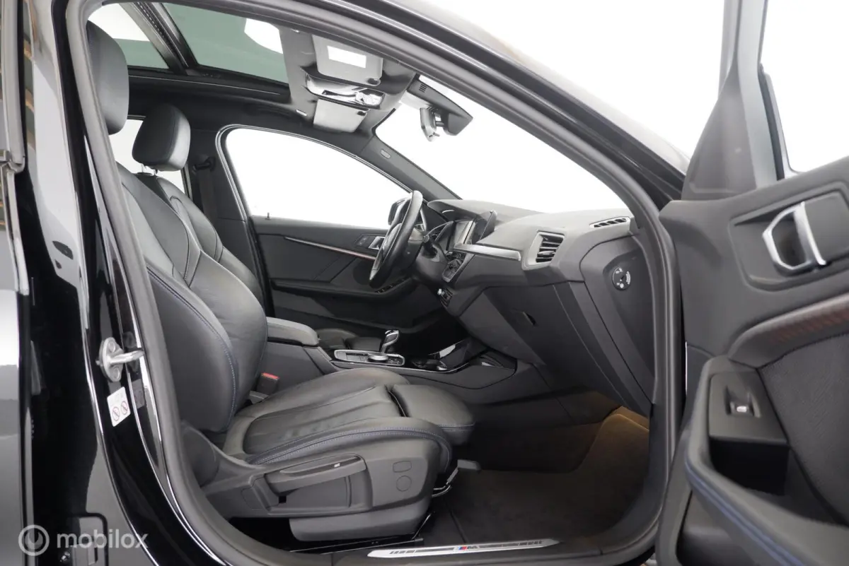 118i M-Sport Introduction Edition leer|panorama|led|cam|nav|dab|ecc|lmv17