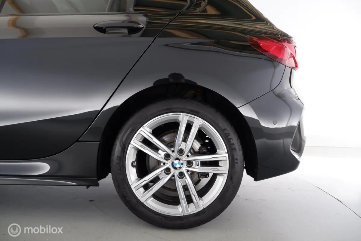 118i M-Sport Introduction Edition leer|panorama|led|cam|nav|dab|ecc|lmv17