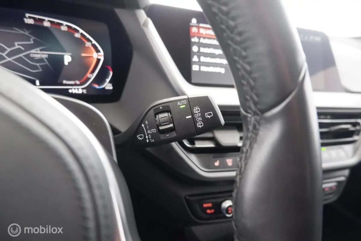 118i M-Sport Introduction Edition leer|panorama|led|cam|nav|dab|ecc|lmv17