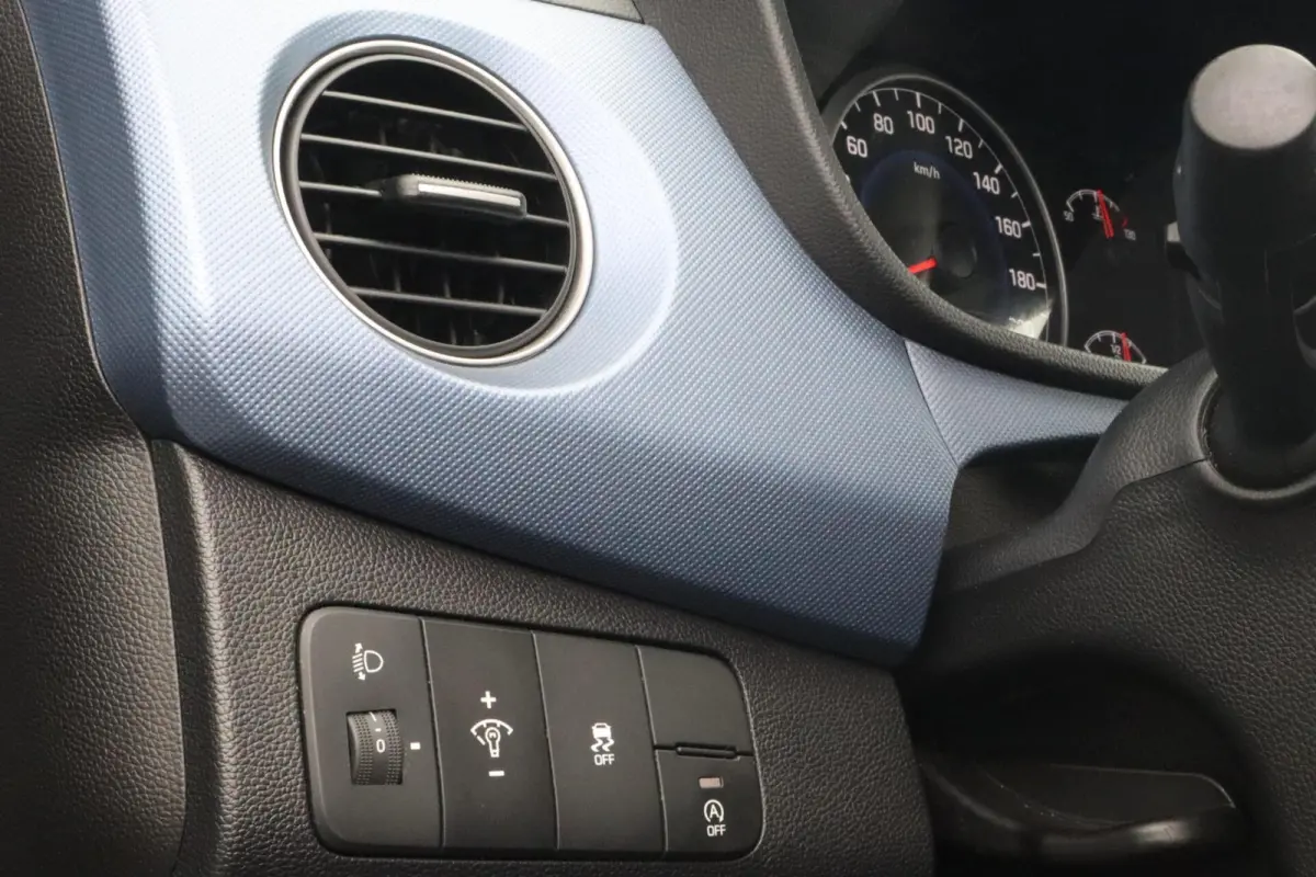 1.0i i-MOTION & COMFORT, CRUISE, CLIMATE, BLUETOOTH