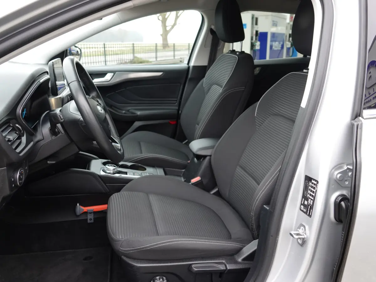 1.0 EcoBoost 125PK Titanium AUTOM. | TREKH. | WINTER | NAVI | CRUISE
