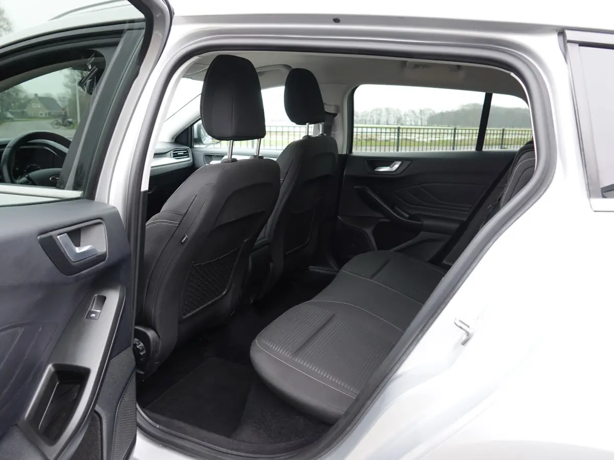 1.0 EcoBoost 125PK Titanium AUTOM. | TREKH. | WINTER | NAVI | CRUISE