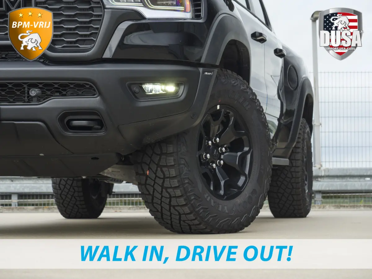 | RHO | 3.0L Twin-Turbo I6 | 4x4 | Crew Cab Panoramadak | 14,4-inch Touchscreen | Passenger Display | Getoonde accessoires zijn verkrijgbaar tegen meerprijs