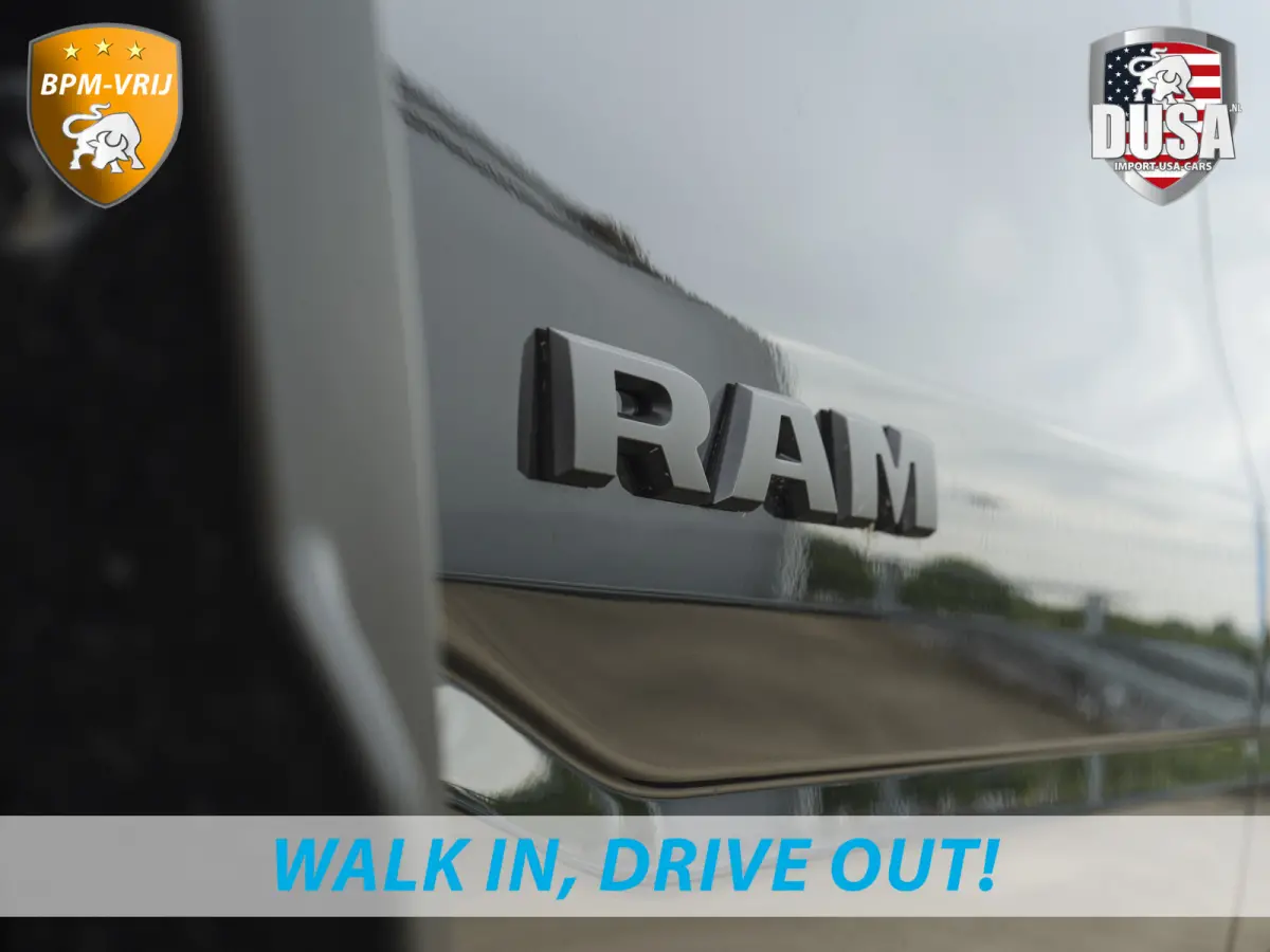 | RHO | 3.0L Twin-Turbo I6 | 4x4 | Crew Cab Panoramadak | 14,4-inch Touchscreen | Passenger Display | Getoonde accessoires zijn verkrijgbaar tegen meerprijs