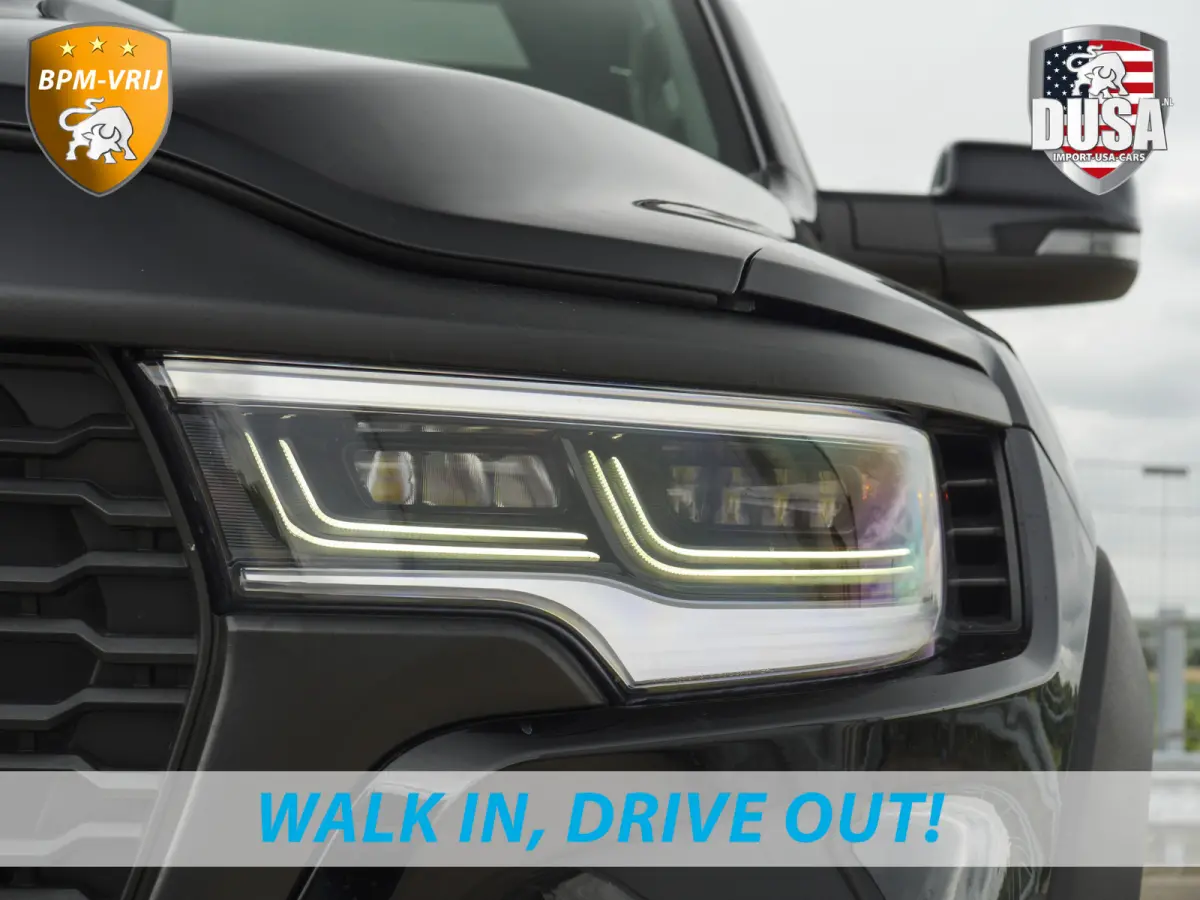 | RHO | 3.0L Twin-Turbo I6 | 4x4 | Crew Cab Panoramadak | 14,4-inch Touchscreen | Passenger Display | Getoonde accessoires zijn verkrijgbaar tegen meerprijs