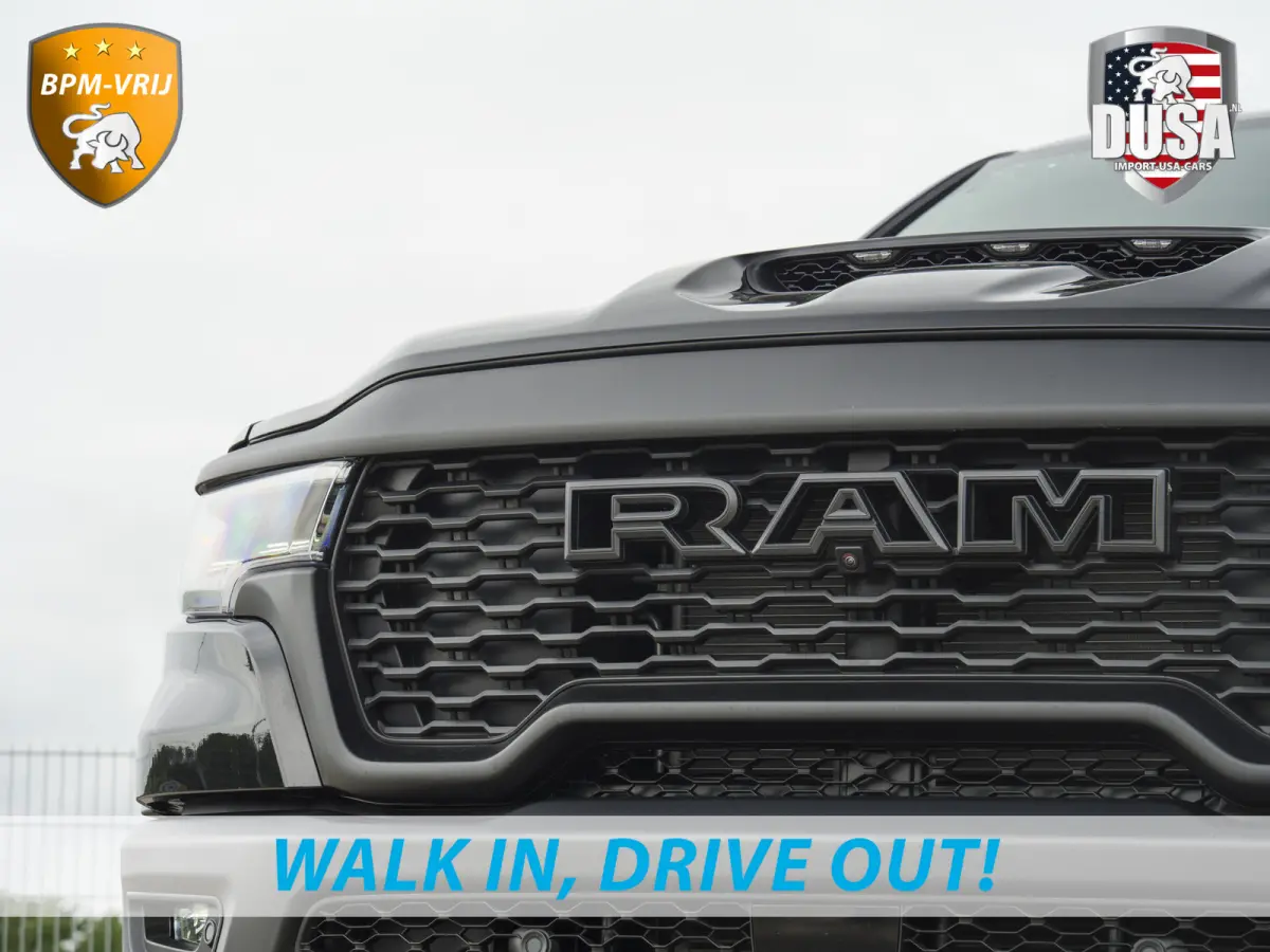 | RHO | 3.0L Twin-Turbo I6 | 4x4 | Crew Cab Panoramadak | 14,4-inch Touchscreen | Passenger Display | Getoonde accessoires zijn verkrijgbaar tegen meerprijs