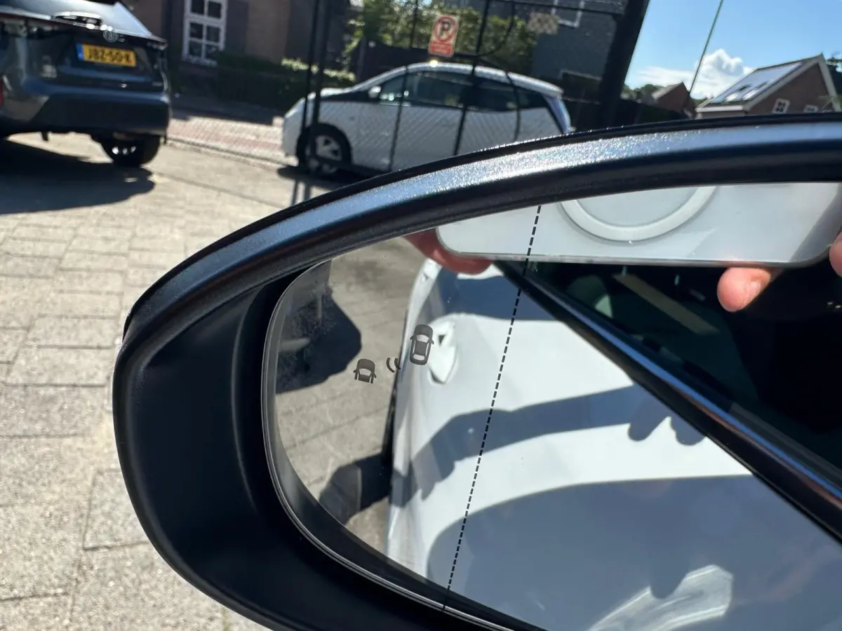 1.0 T-GDI GT-Line|1e eigenaar|Key Less|LED|Navi
