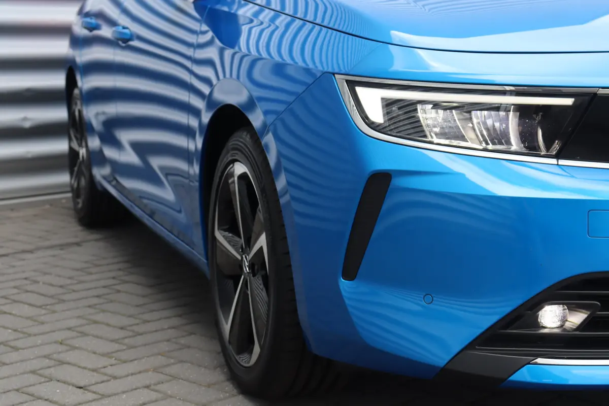 1.2 TURBO 130PK GS-LINE AUTOMAAT / NAVI / HALF-LEDER / CLIMA / LED / PDC / AGR / 17" LMV / CAMERA / KEYLESS / ADAPT. CRUISECONTROL / NIEUWSTAAT !!