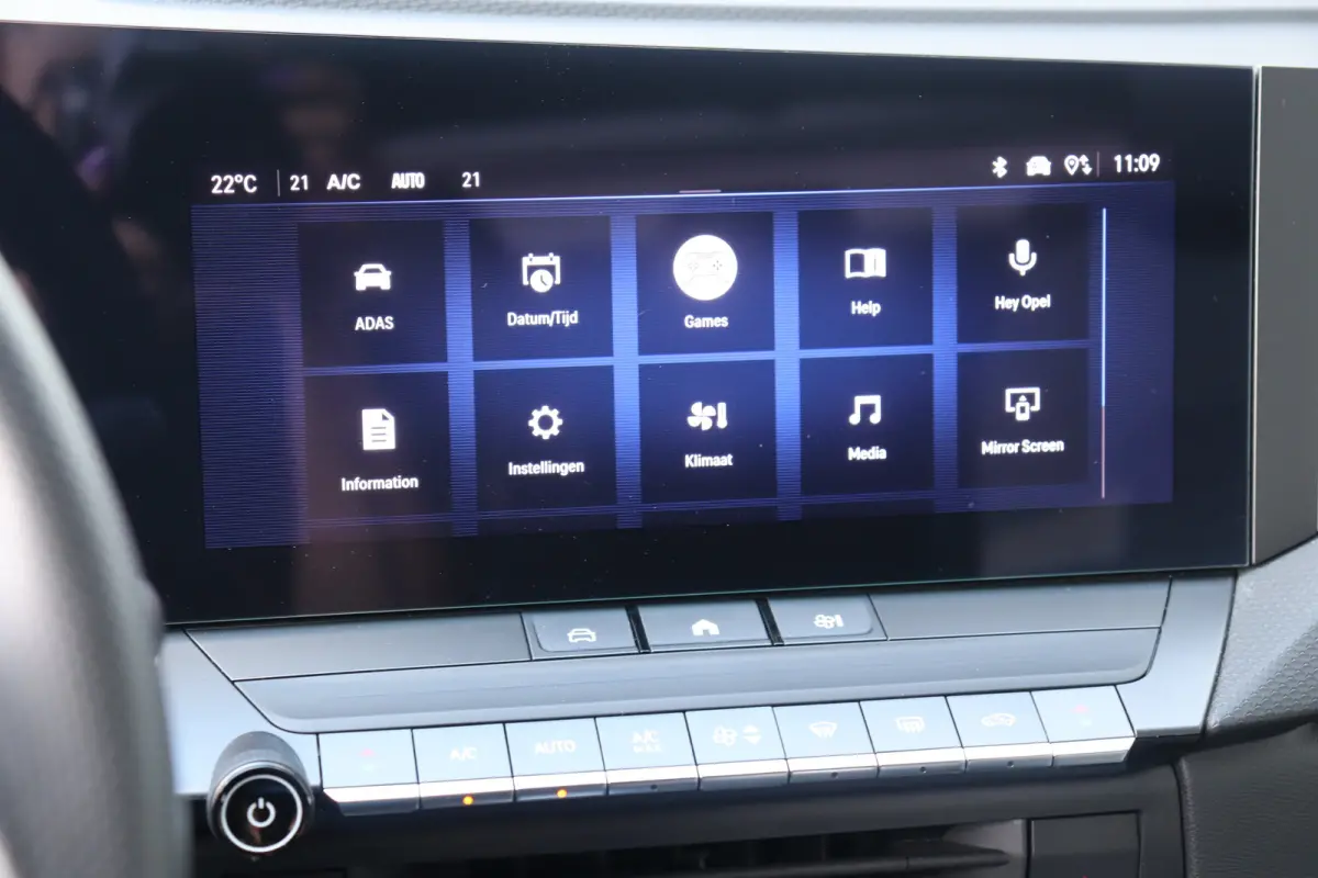 1.2 TURBO 130PK GS-LINE AUTOMAAT / NAVI / HALF-LEDER / CLIMA / LED / PDC / AGR / 17" LMV / CAMERA / KEYLESS / ADAPT. CRUISECONTROL / NIEUWSTAAT !!