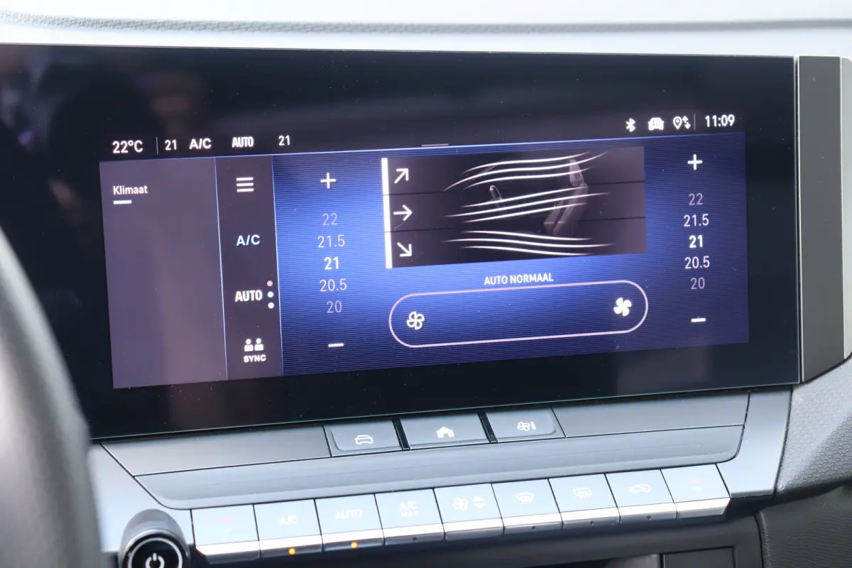 1.2 TURBO 130PK GS-LINE AUTOMAAT / NAVI / HALF-LEDER / CLIMA / LED / PDC / AGR / 17" LMV / CAMERA / KEYLESS / ADAPT. CRUISECONTROL / NIEUWSTAAT !!