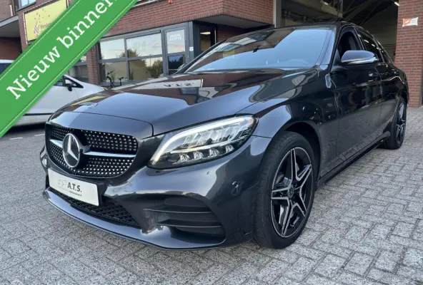 300 e AMG*LED*CRUISE*CARPLAY*PDC*BURMESTER*
