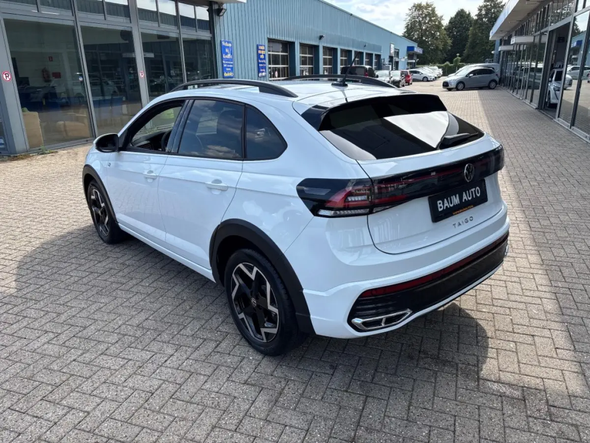 1.0 TSI R-LINE AIRCO NAVI CARPLAY PDC STOELVERW.