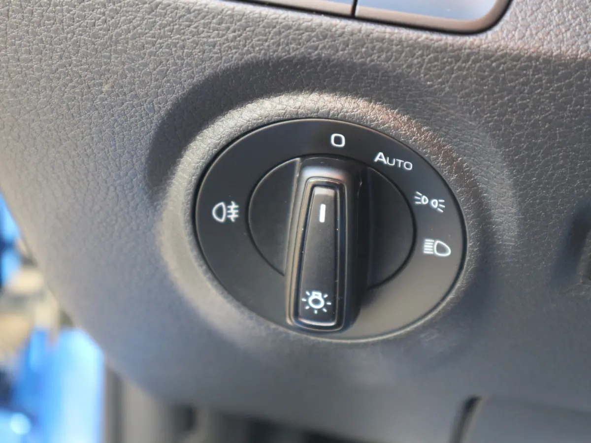 1.2 TSI Drive AUTOMAAT CRUISE AIRCO 84098 KM