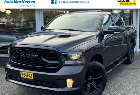 1500 4X4 5.7 V8 400pk 4x4 Crew Cab 5'7 SPORT,Xenon,Schuifdak,20"lmv