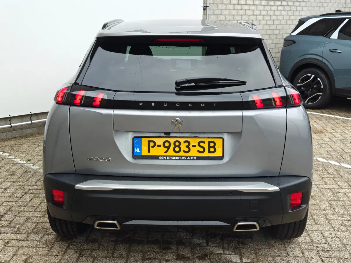 1.2 Allure | Apple Carplay / Android Auto | Achteruitrij Camera | Cruise Control | Climate Control | | Achterbank in delen neerklapbaar | Achteruitrijcamera | Airco (automatisch)