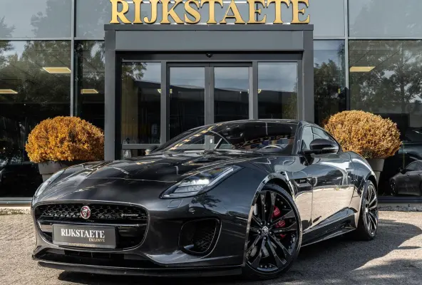 3.0 V6 AWD R-Dynamic P380 |PANO|MERIDIAN|20''