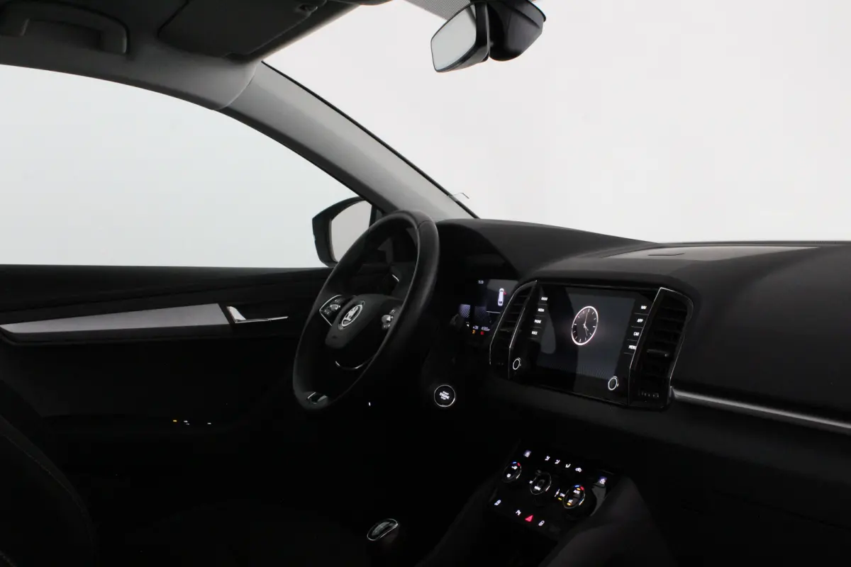 1.0 TSI Business Edition > Camera/Navi/Comfort-pakket/keyless...