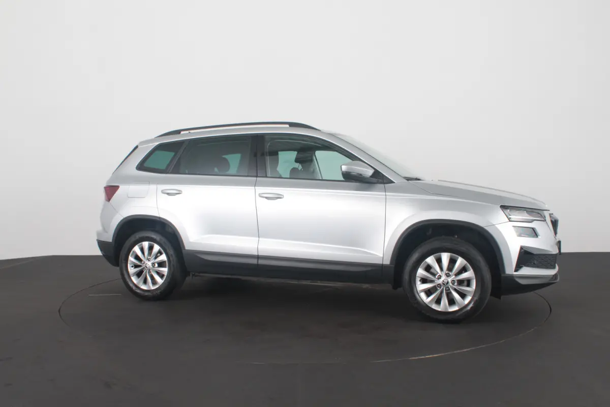 1.0 TSI Business Edition > Camera/Navi/Comfort-pakket/keyless...