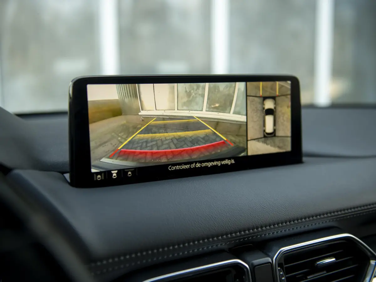 2.5 SkyActiv-G 194pk Homura | Trekhaak wegklapbaar | Navi | Stoel- en stuurverwarming | Apple Carplay / Android Auto
