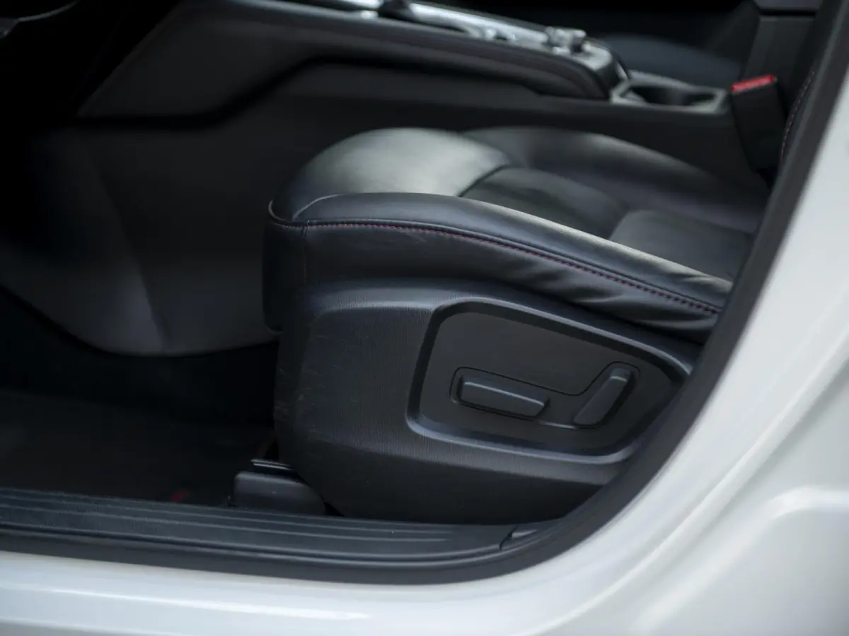 2.5 SkyActiv-G 194pk Homura | Trekhaak wegklapbaar | Navi | Stoel- en stuurverwarming | Apple Carplay / Android Auto