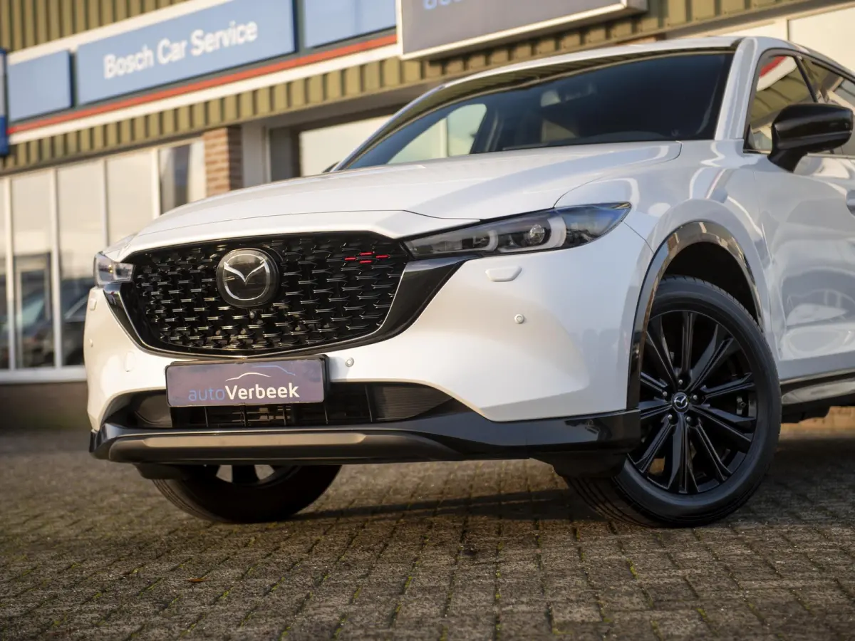2.5 SkyActiv-G 194pk Homura | Trekhaak wegklapbaar | Navi | Stoel- en stuurverwarming | Apple Carplay / Android Auto