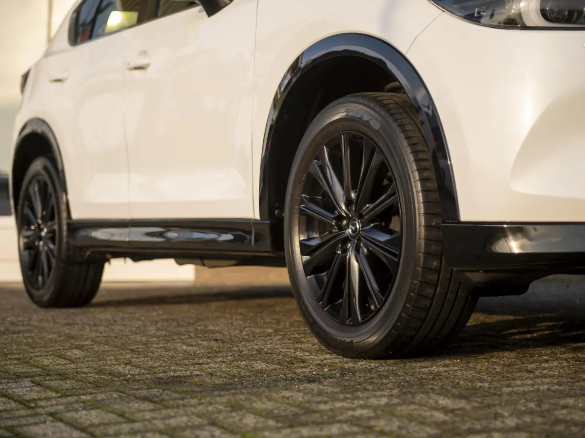 2.5 SkyActiv-G 194pk Homura | Trekhaak wegklapbaar | Navi | Stoel- en stuurverwarming | Apple Carplay / Android Auto