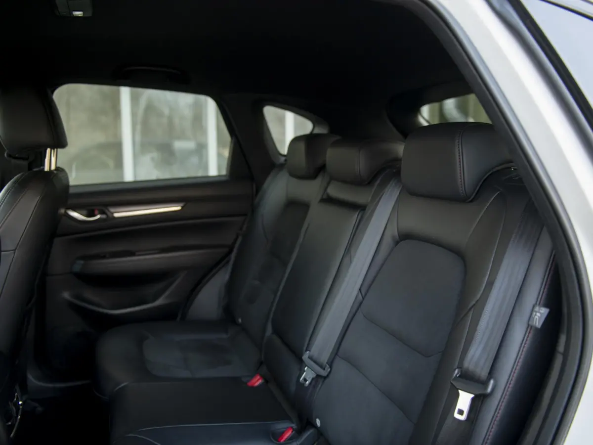 2.5 SkyActiv-G 194pk Homura | Trekhaak wegklapbaar | Navi | Stoel- en stuurverwarming | Apple Carplay / Android Auto
