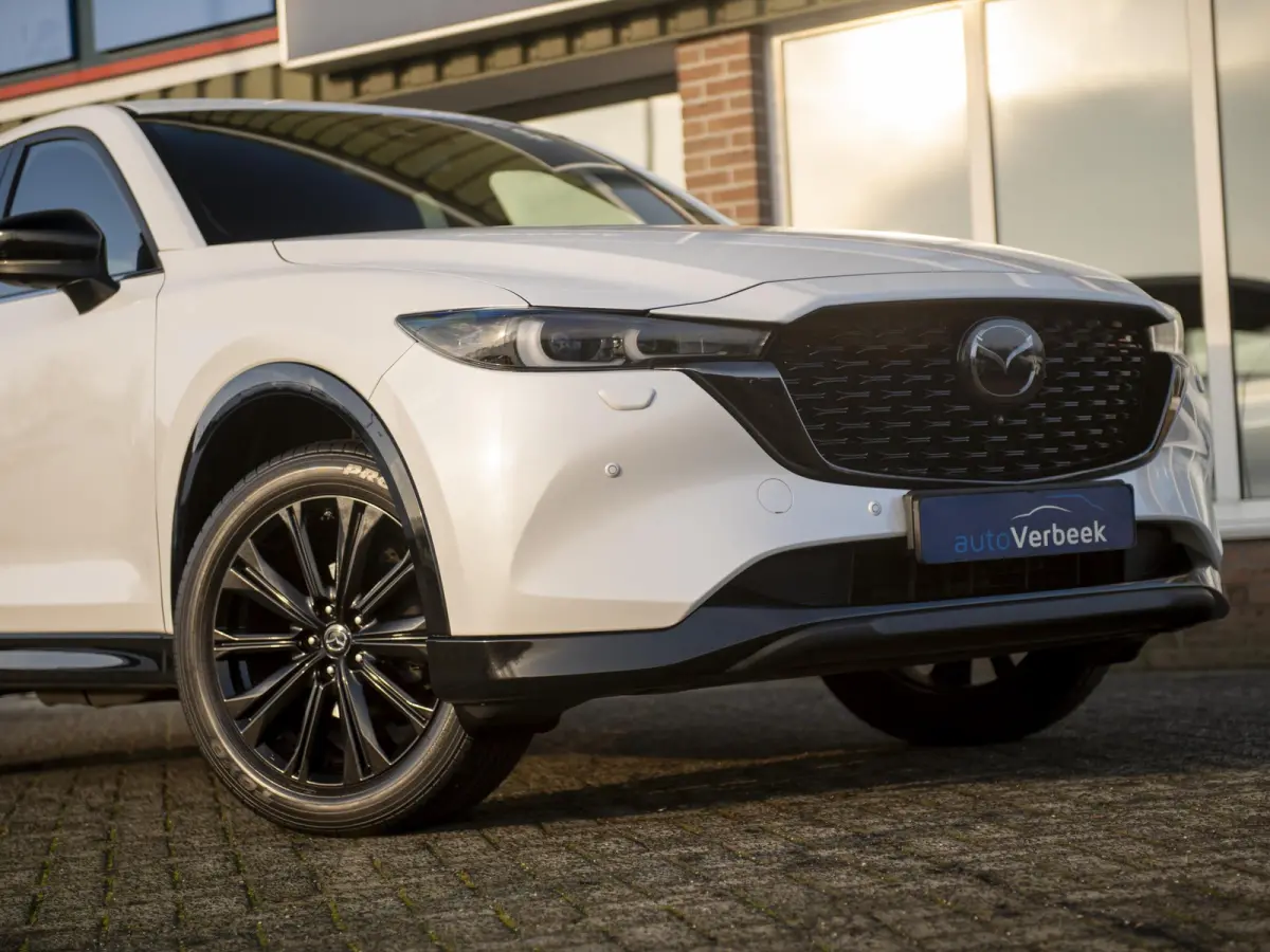2.5 SkyActiv-G 194pk Homura | Trekhaak wegklapbaar | Navi | Stoel- en stuurverwarming | Apple Carplay / Android Auto