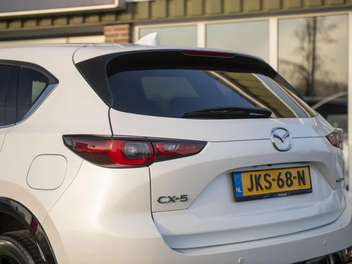 2.5 SkyActiv-G 194pk Homura | Trekhaak wegklapbaar | Navi | Stoel- en stuurverwarming | Apple Carplay / Android Auto