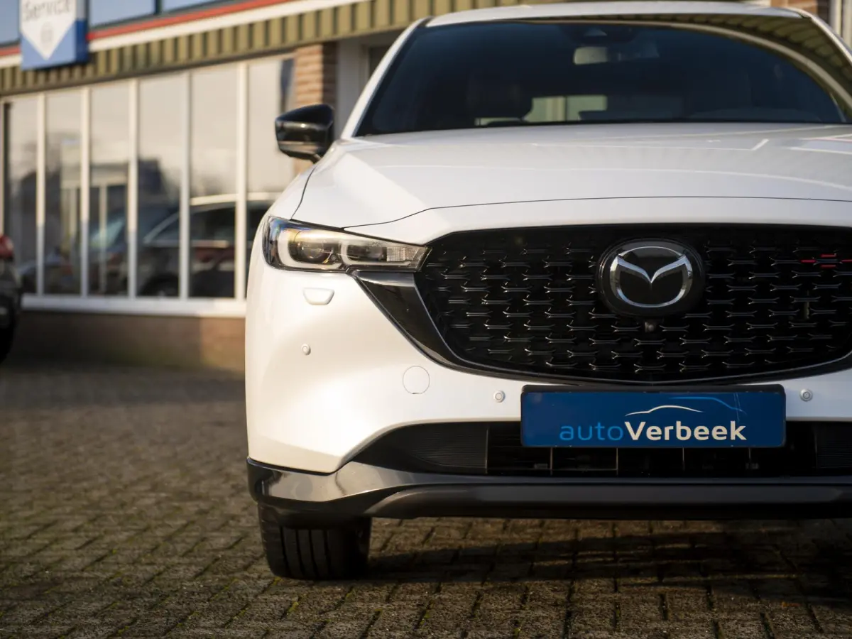 2.5 SkyActiv-G 194pk Homura | Trekhaak wegklapbaar | Navi | Stoel- en stuurverwarming | Apple Carplay / Android Auto
