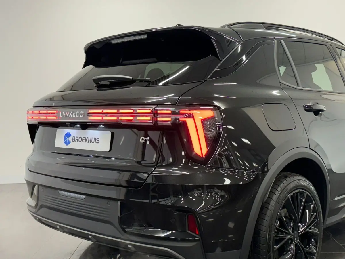 1.5 More | 360 Camera | Apple Carplay\Android Auto | Panoramadak | Lane keeping |