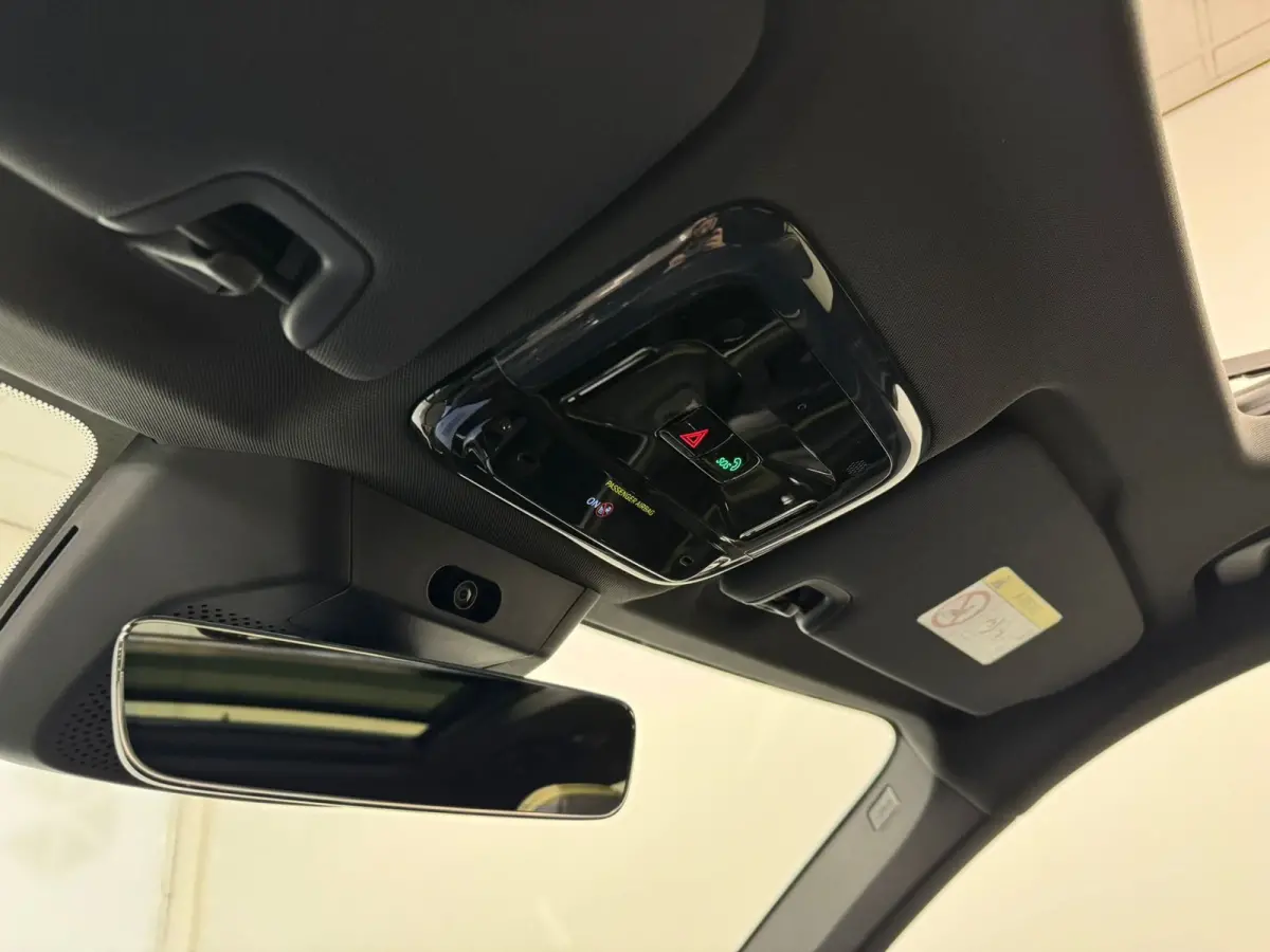 1.5 More | 360 Camera | Apple Carplay\Android Auto | Panoramadak | Lane keeping |