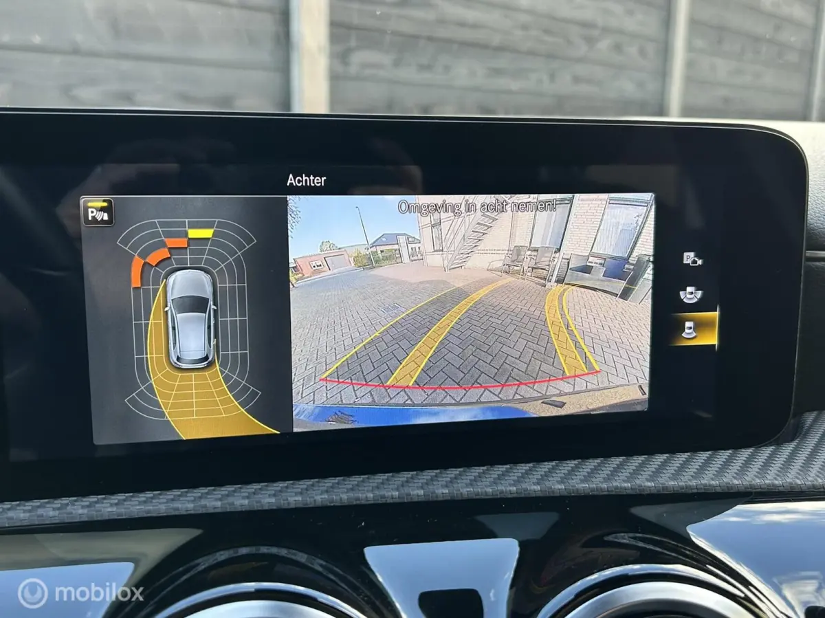180 Business Solution FM nav / Camera / Half leder / LED