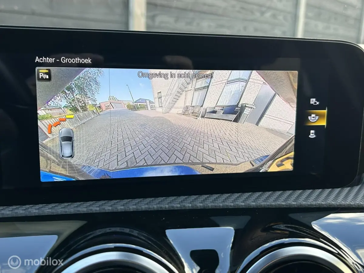 180 Business Solution FM nav / Camera / Half leder / LED