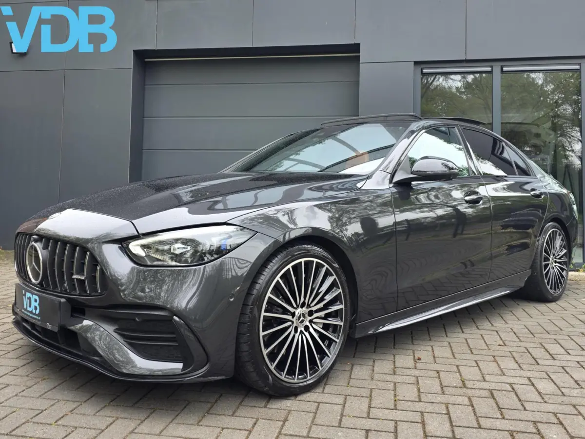 C180 AMG PANO 360 MEMORY BURMESTER VOL!!!