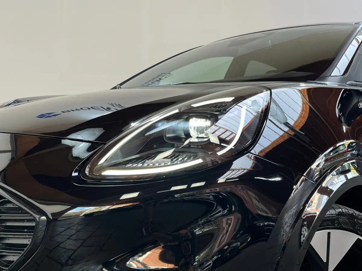 1.0 EcoBoost ST-Line X Automaat | 19" LMV | Achterspoiler | Half-lederen bekleding | Camera | Carplay draadloos | DEMO DEAL!