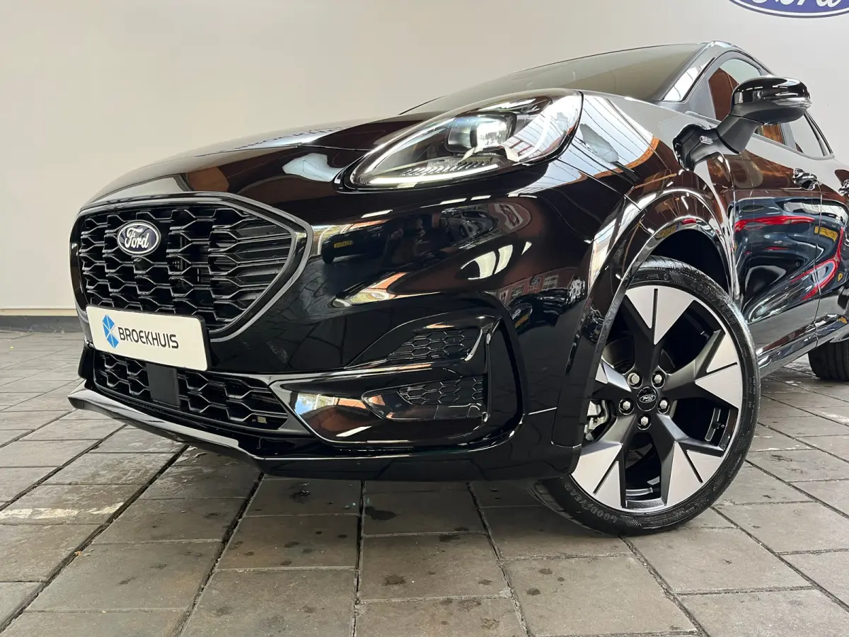 1.0 EcoBoost ST-Line X Automaat | 19" LMV | Achterspoiler | Half-lederen bekleding | Camera | Carplay draadloos | DEMO DEAL!